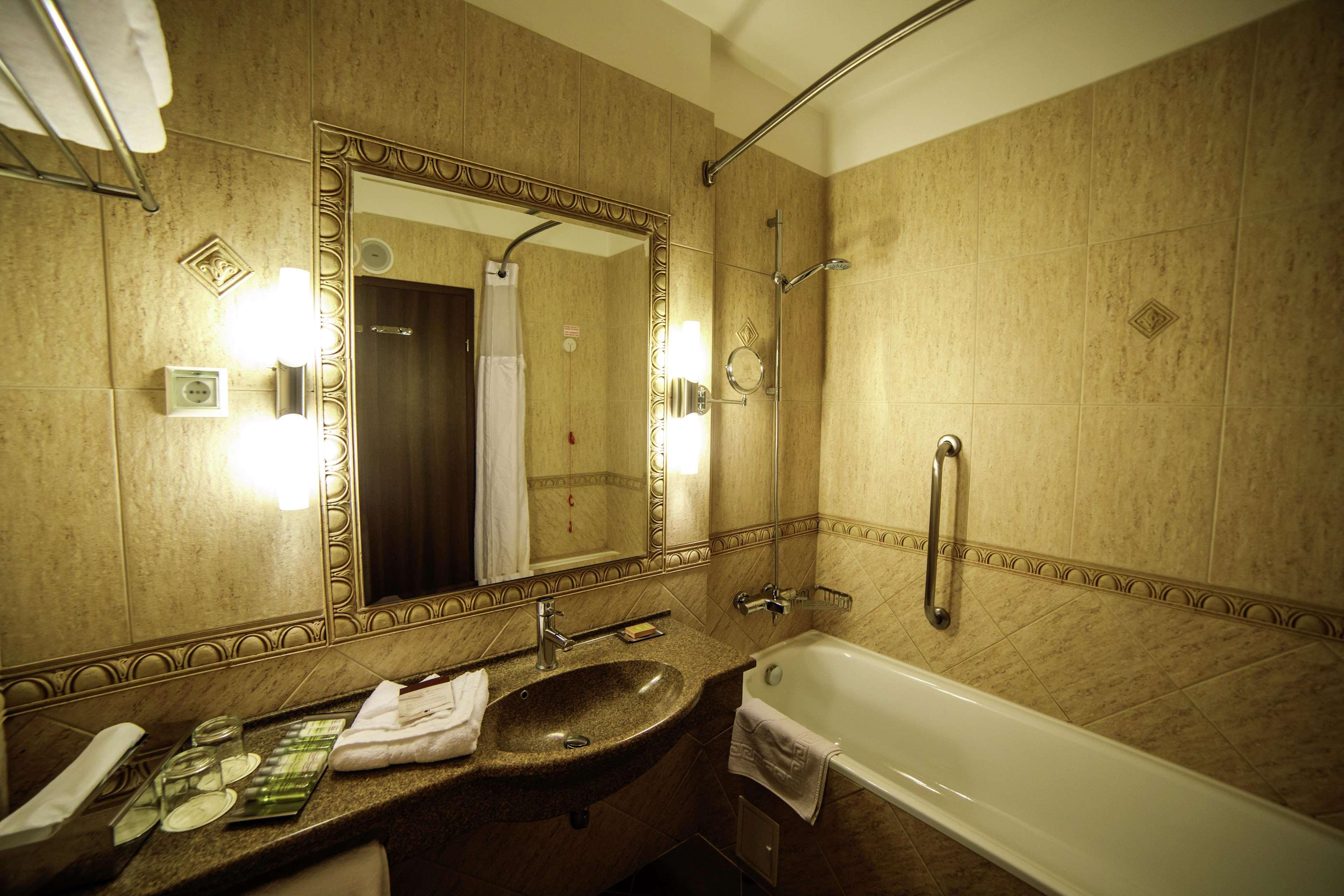 فندق سيفِسوارافي  فندق دوبل تري من هيلتون سيغيسوارا - كافالير المظهر الخارجي الصورة